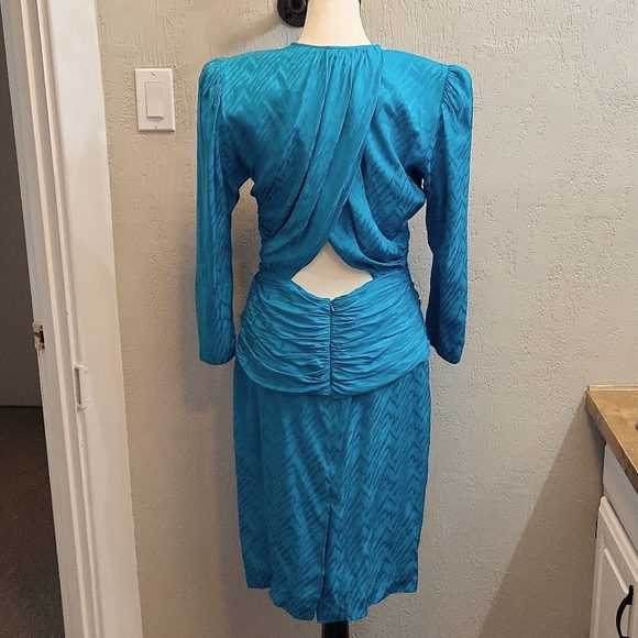 Vintage Adrianna Papell 100% Silk Animal Print Open Back Dress - Picture 5 of 12